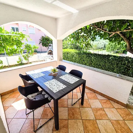 Appartement Benkovic *