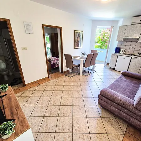 Benkovic Appartement Baška